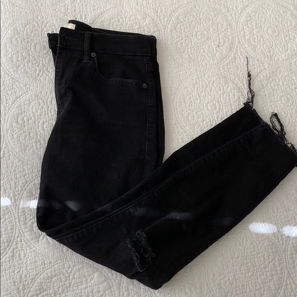 GAP Denim - Gap Black Distressed Jeans. Size 28. True Skinny